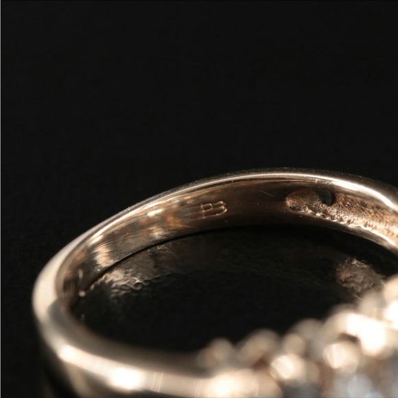 14K Sapphire and Diamond Ring - sz 5.75 - Picture 8 of 8